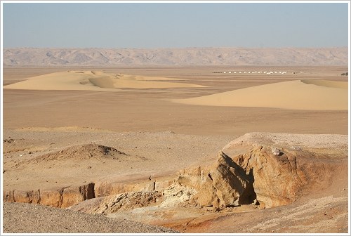 Khārga Oasis - View onto the Desert Camp