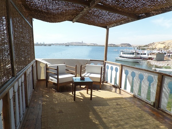 Safari boat - Private terrace