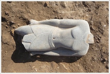 Pharaonic statue of Armant - in situ