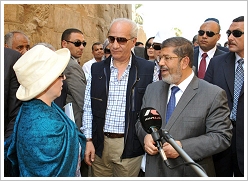 Tourist, Minister of Antiquities Mohammed Ibrahim and President Mohammed Morsi at Luxor Temple